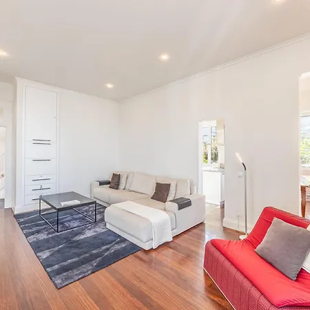 Villa Calheta Traditional