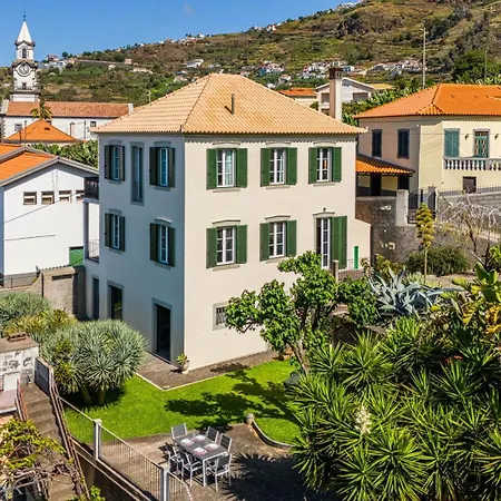 Calheta Traditional * Arco da Calheta (Madeira)