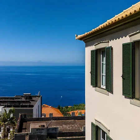 Villa Calheta Traditional *