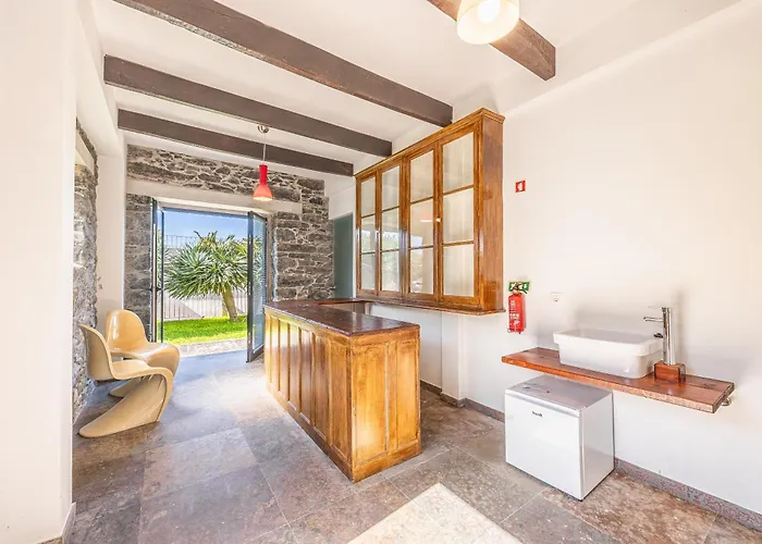 Calheta Traditional Arco da Calheta (Madeira)